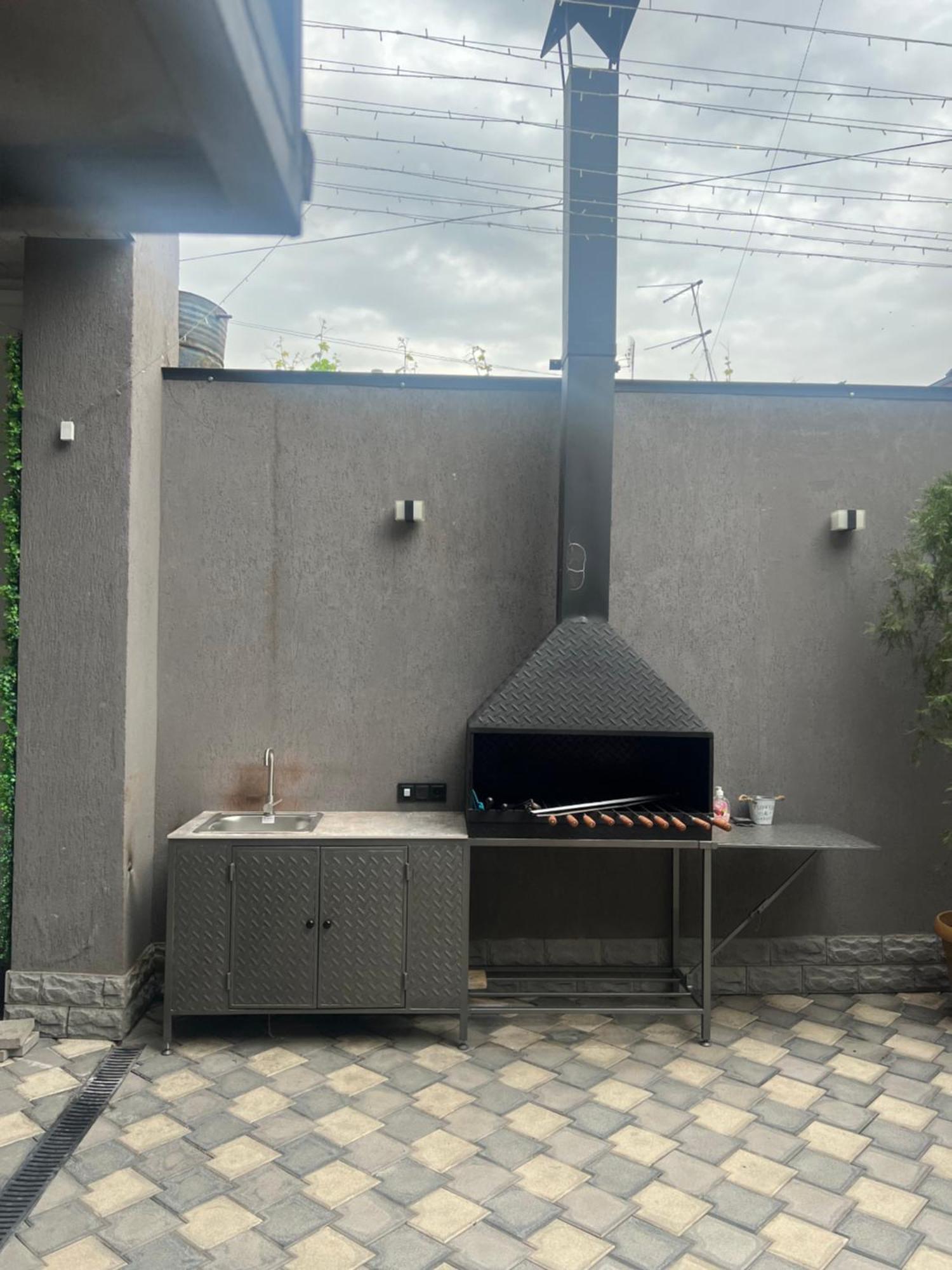Cool Blue Interior Self Check In Apartment Yerevan Luaran gambar